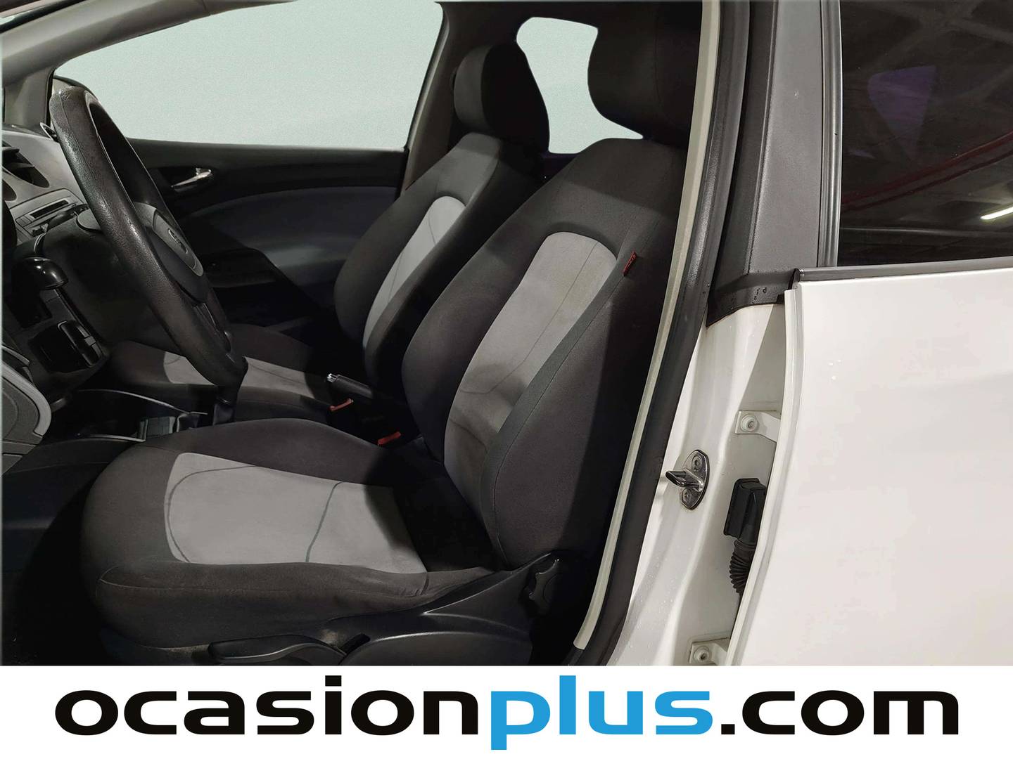 Foto asientos delanteros Seat Ibiza Seat Ibiza 1.2 12v Reference (70 CV)