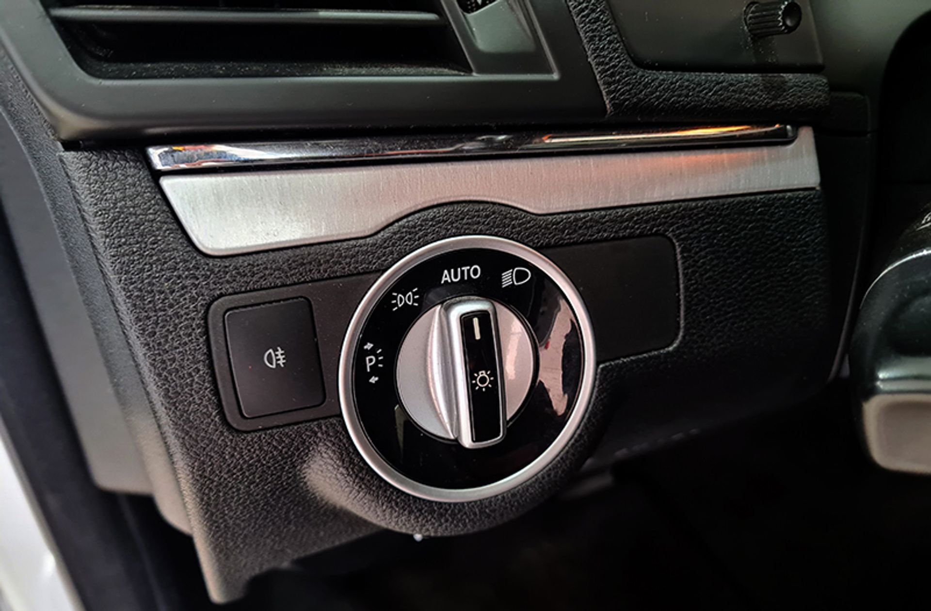Mercedes-Benz Clase E E 220 CDI Coupe Blue Efficiency Avantgarde - foto 26