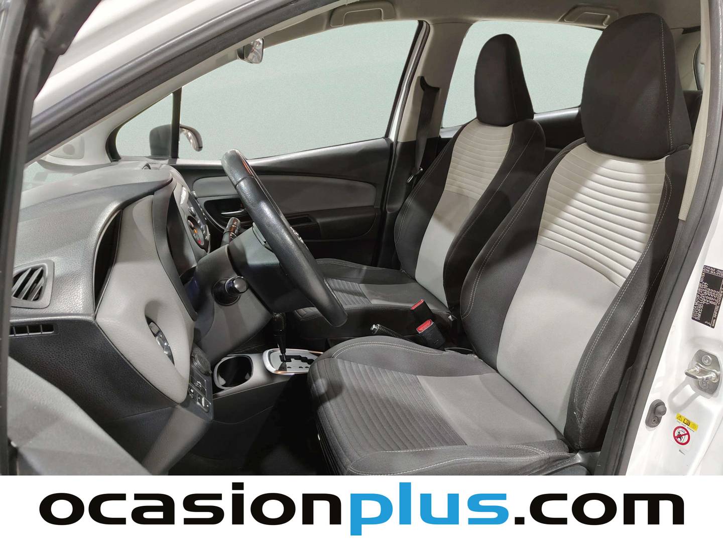 Foto Toyota Yaris Toyota Yaris 1.5 100H Active Tech (100 CV)