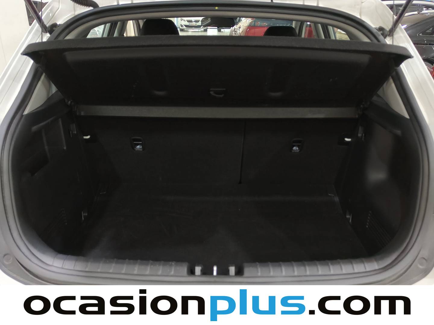 Fotos maletero KIA Stonic KIA Stonic 1.0 T-GDi MHEV Drive (100 CV)