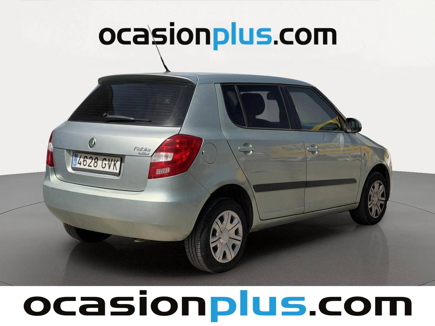 Foto trasera Skoda Fabia Skoda Fabia 1.4 TDI Young (70 CV) derecha