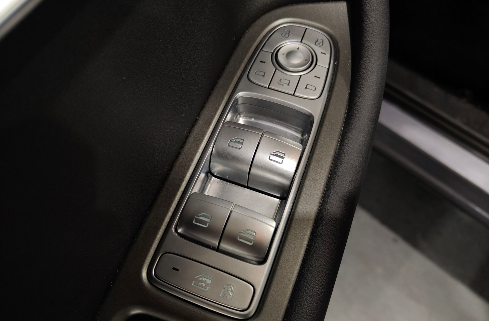 Ebro s700 1.6 T-GDi Luxury 7 DCT - foto 38