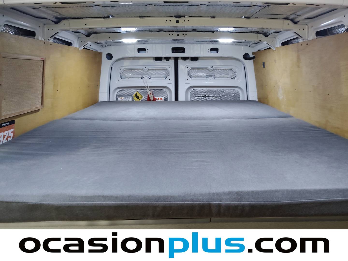 Extras y acabados del Volkswagen Crafter VOLKSWAGEN Crafter 35 Furgón BM TA L3H3 2.0 TDI 4Mot (140 CV)