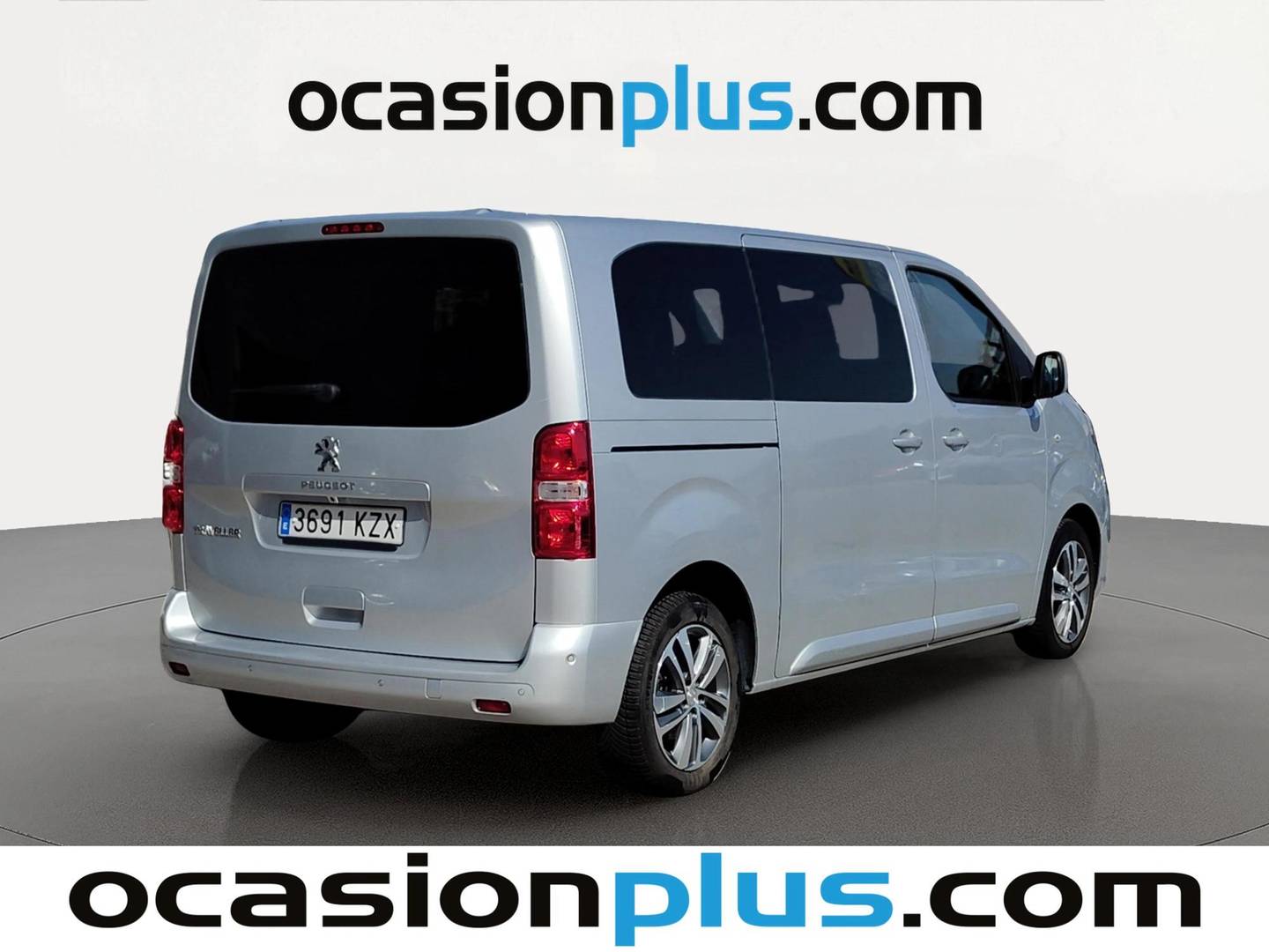 Foto trasera Peugeot Traveller Peugeot Traveller 1.5 BlueHDi Active Standard (120 CV) 8 Plazas derecha