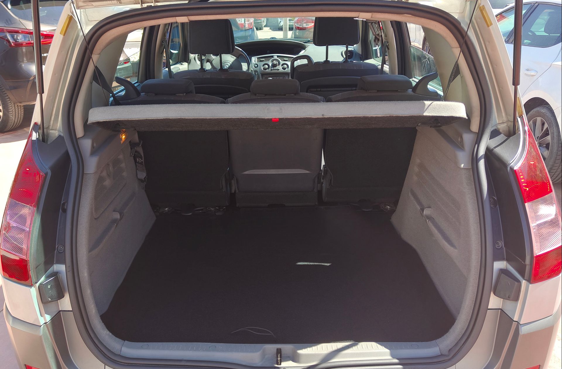 Renault Scénic 1.5 dCi Confort Dynamique - foto 14