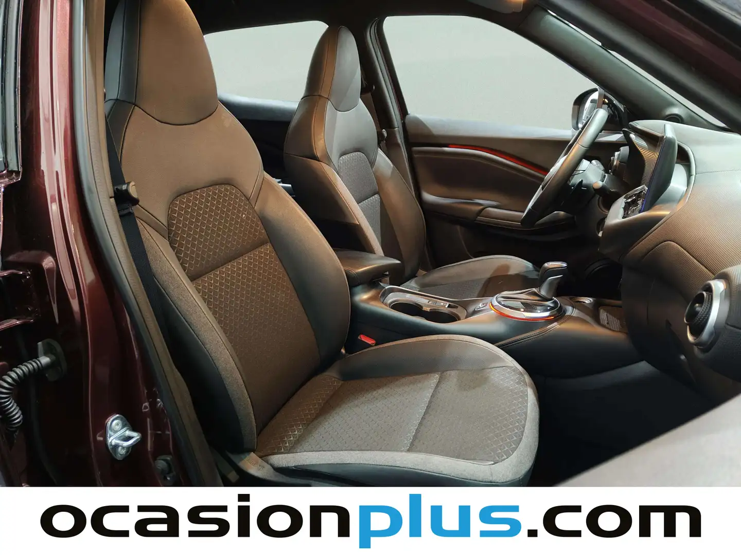 Foto Nissan JUKE Nissan Juke DIG-T N-Connecta 4x2 DCT 84 kW (114 CV)