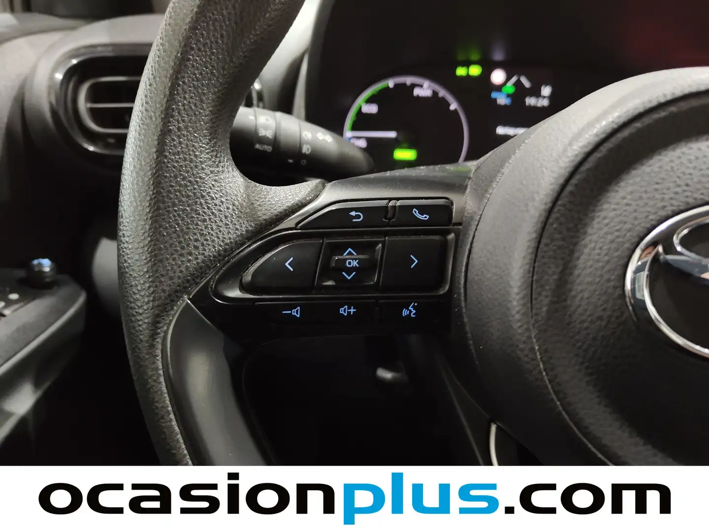 Foto Toyota Yaris Toyota Yaris 120H Business Plus (116 CV)