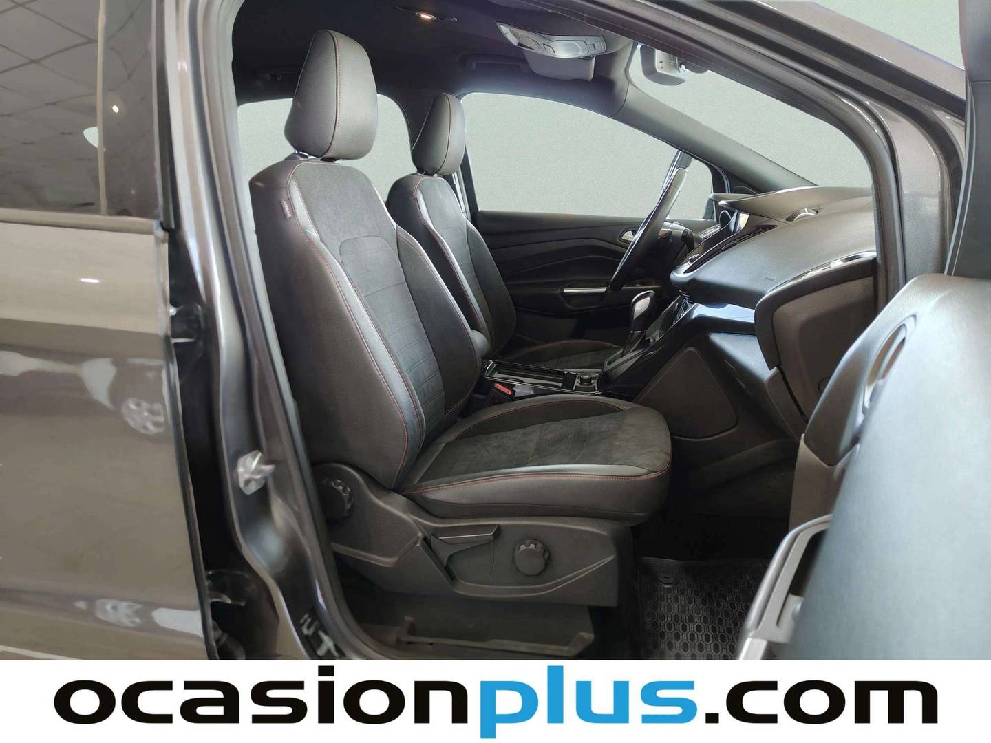 Ford Kuga Ford Kuga 2.0 TDCi S&S ST-Line 4x4 Powershift (180 CV) de segunda mano