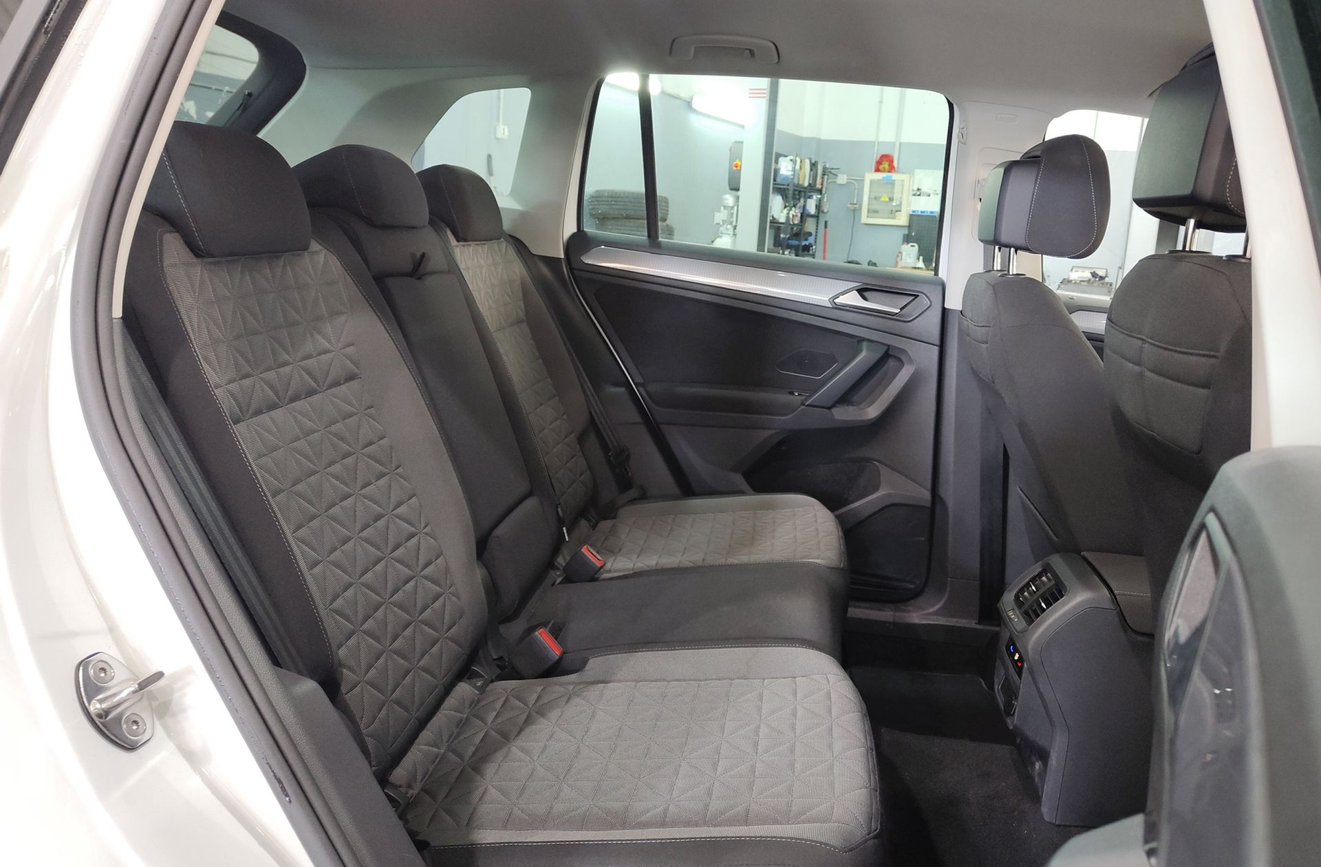 Volkswagen Tiguan Life 1.4 TSI eHybrid DSG - foto 17