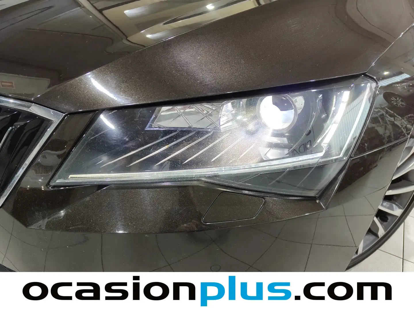 Foto Skoda Superb Skoda Superb 2.0 TDI Laurin&Klement DSG (190 CV)