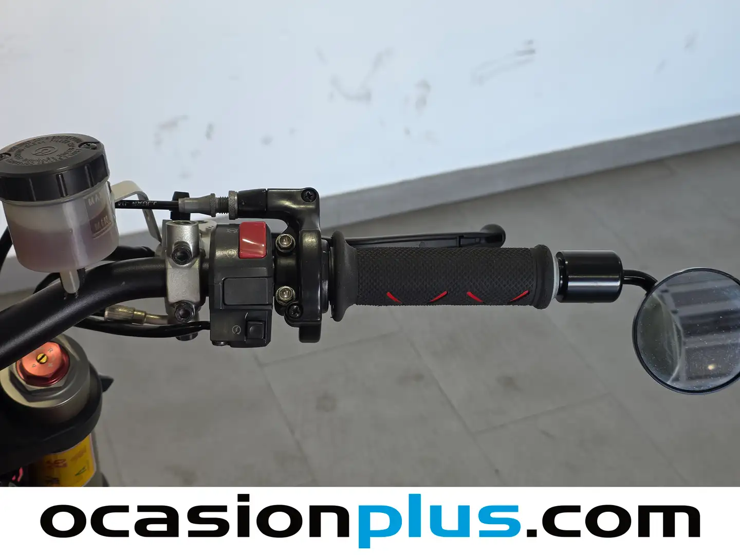 Foto Ducati Monster 1100 Evo ABS Ducati Monster 1100 Evo ABS 1100 Evo ABS (95 Cv)