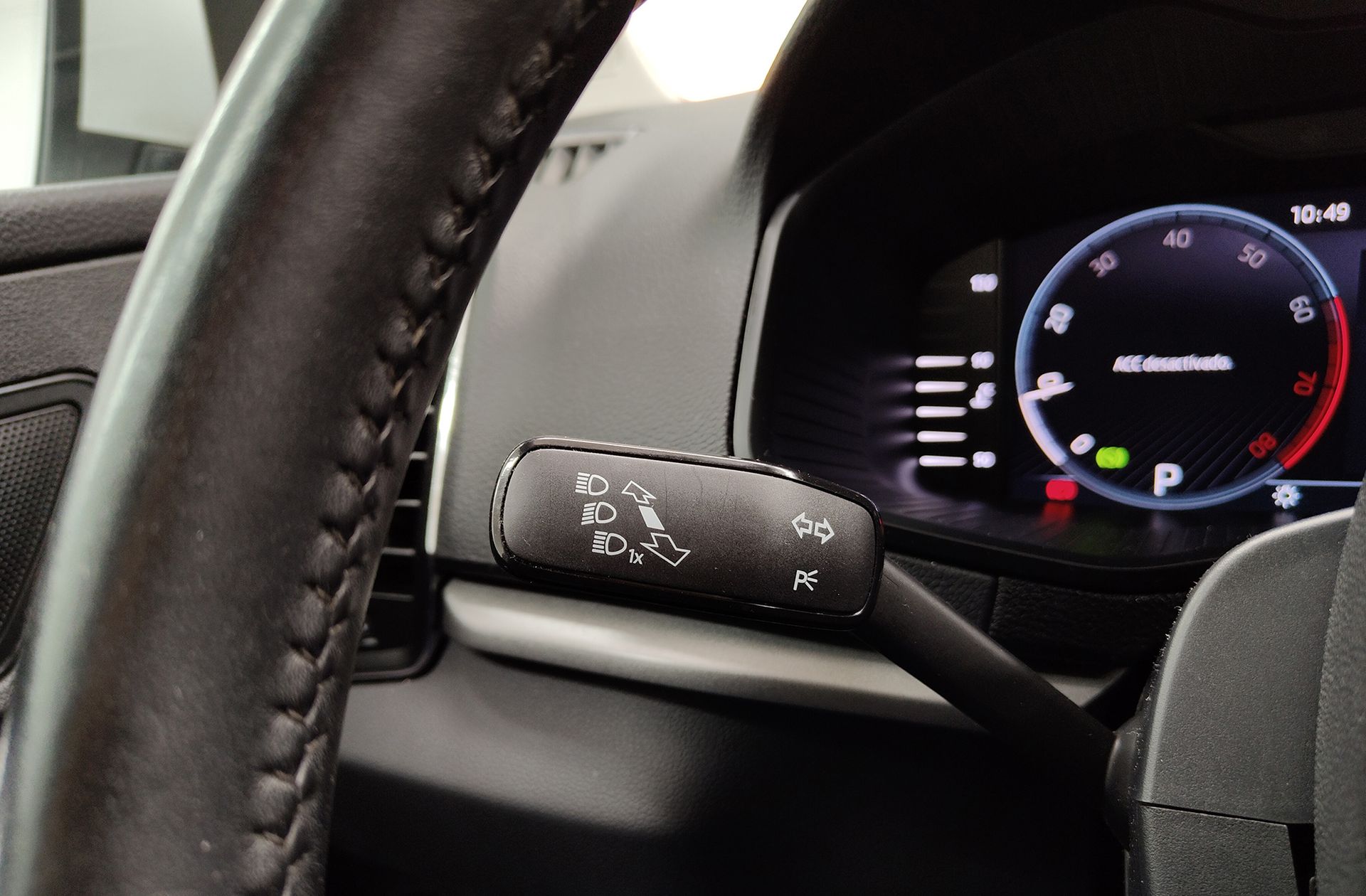 Škoda Karoq 1.5 TSI ACT Ambition DSG - foto 25