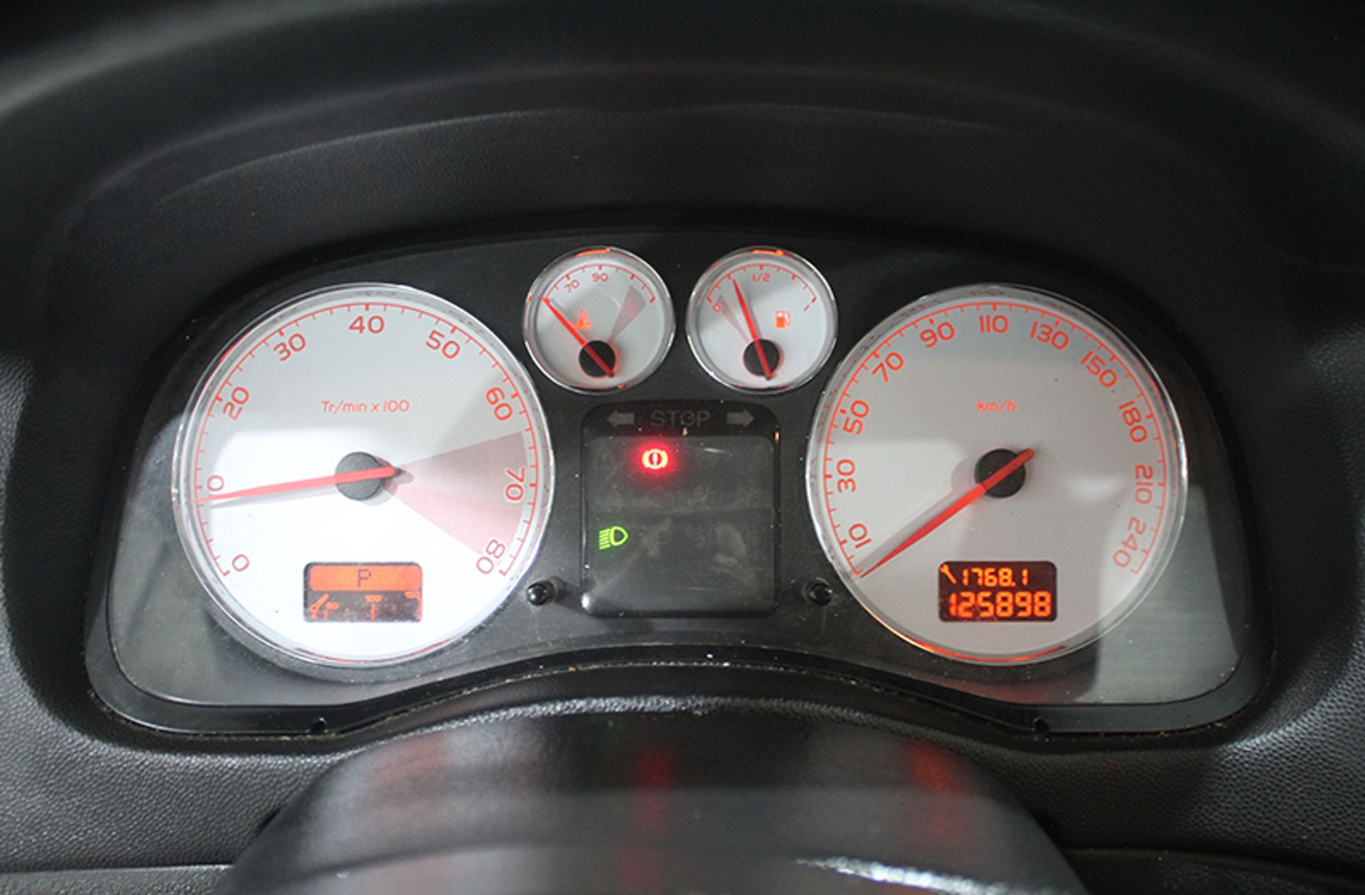 Peugeot 307 2.0 16v - foto 7
