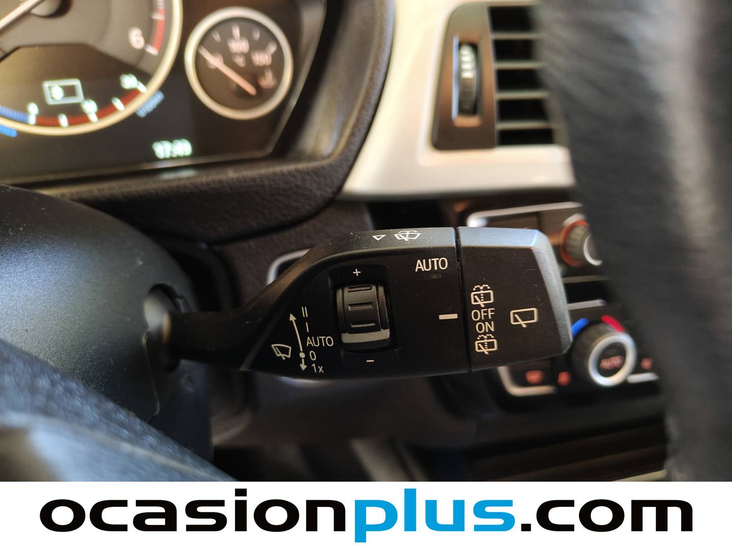 Acabados BMW Serie 3 BMW Serie 3 318d Touring (150 CV)