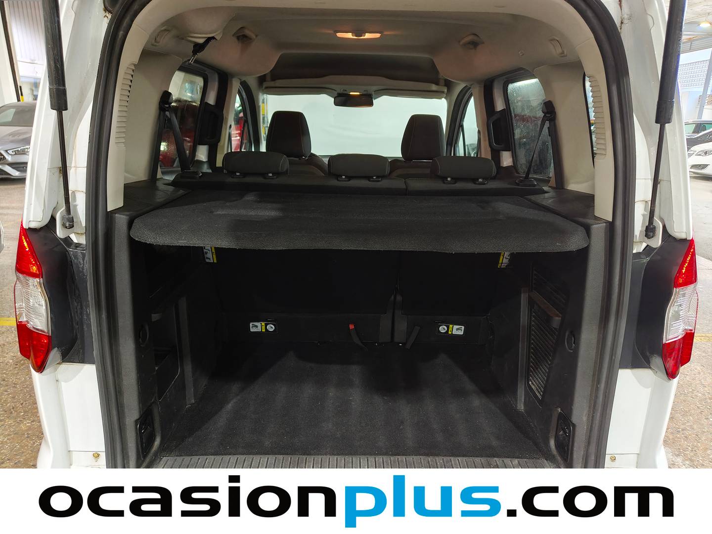 Fotos maletero Ford Tourneo Courier Ford Tourneo Courier 1.0 EcoBoost Trend (100 CV)