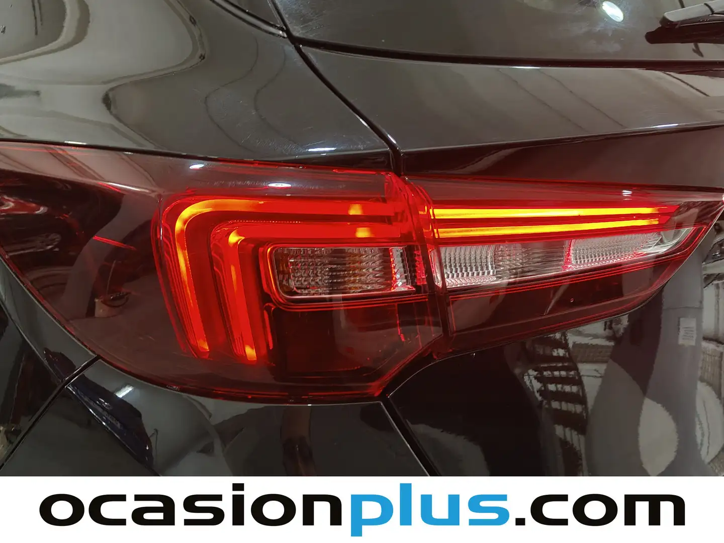 Foto Opel Grandland X Opel Grandland X 1.2 Turbo S&S Selective (130 CV)