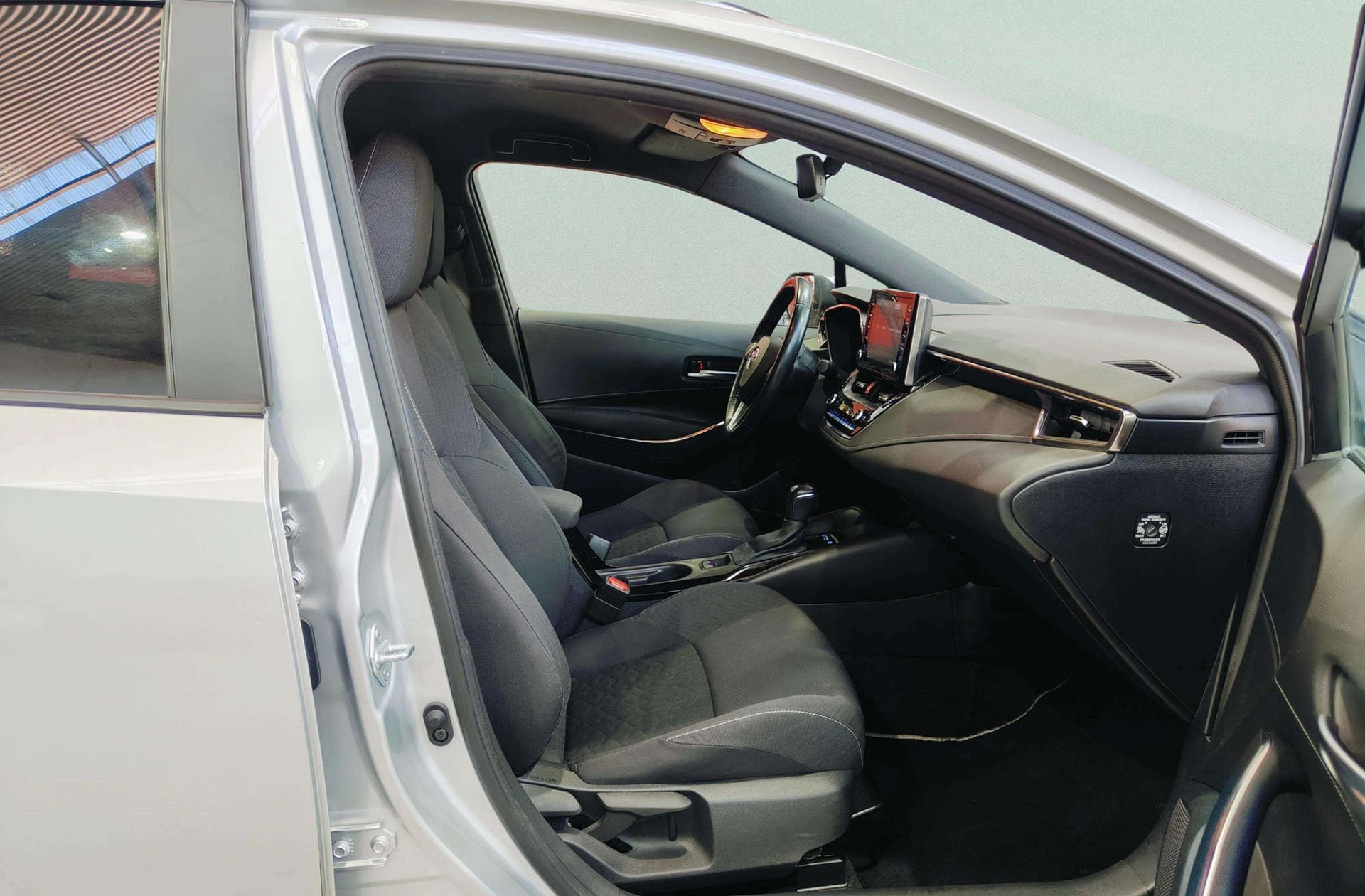 Toyota Corolla Touring Sports 125H Active Tech E-CVT - foto 15