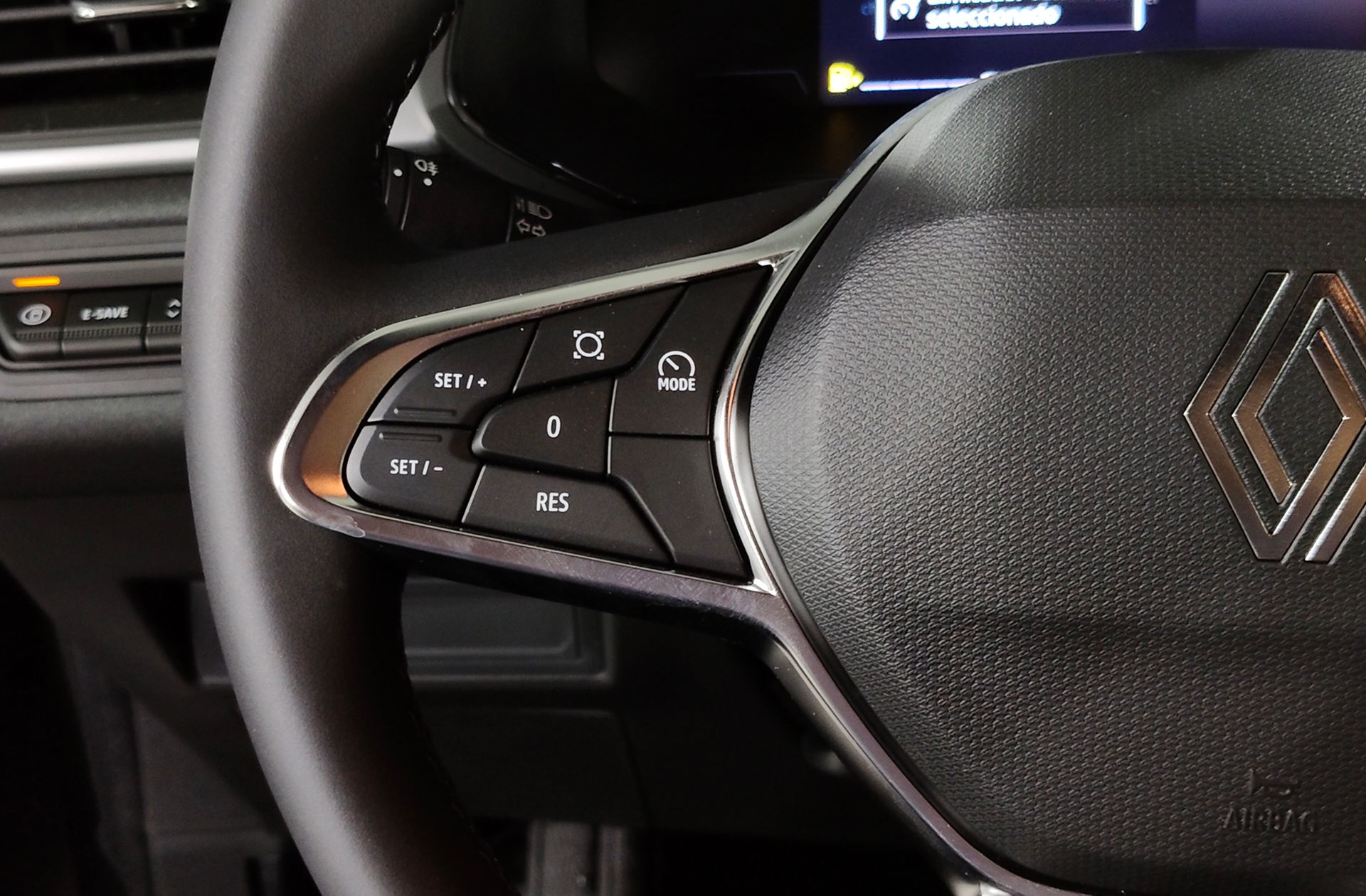 Renault Captur Evolution E-Tech full hybrid - foto 25
