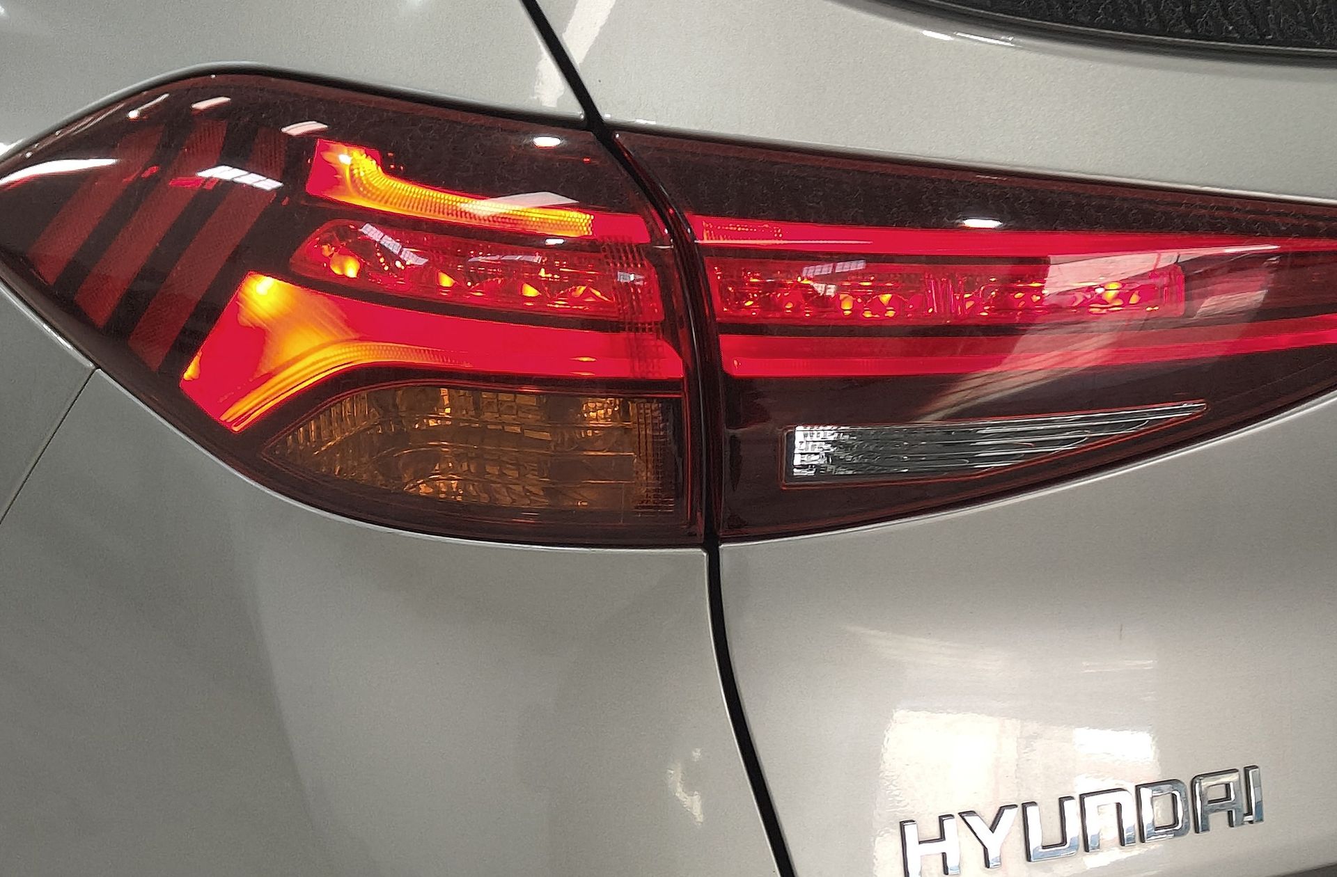 Hyundai Tucson 1.6 CRDi 48V Tecno 4x2 - foto 17