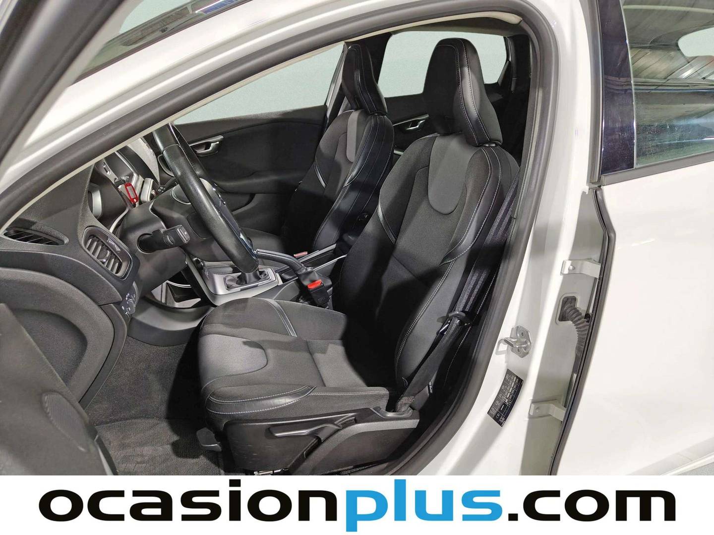 Foto asientos delanteros Volvo V40 Volvo V40 T2 Momentum (122 CV)