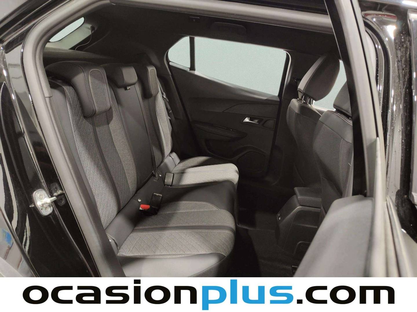 Peugeot 2008 Peugeot 2008 Allure Hybrid eDCS6 (145 CV) automático