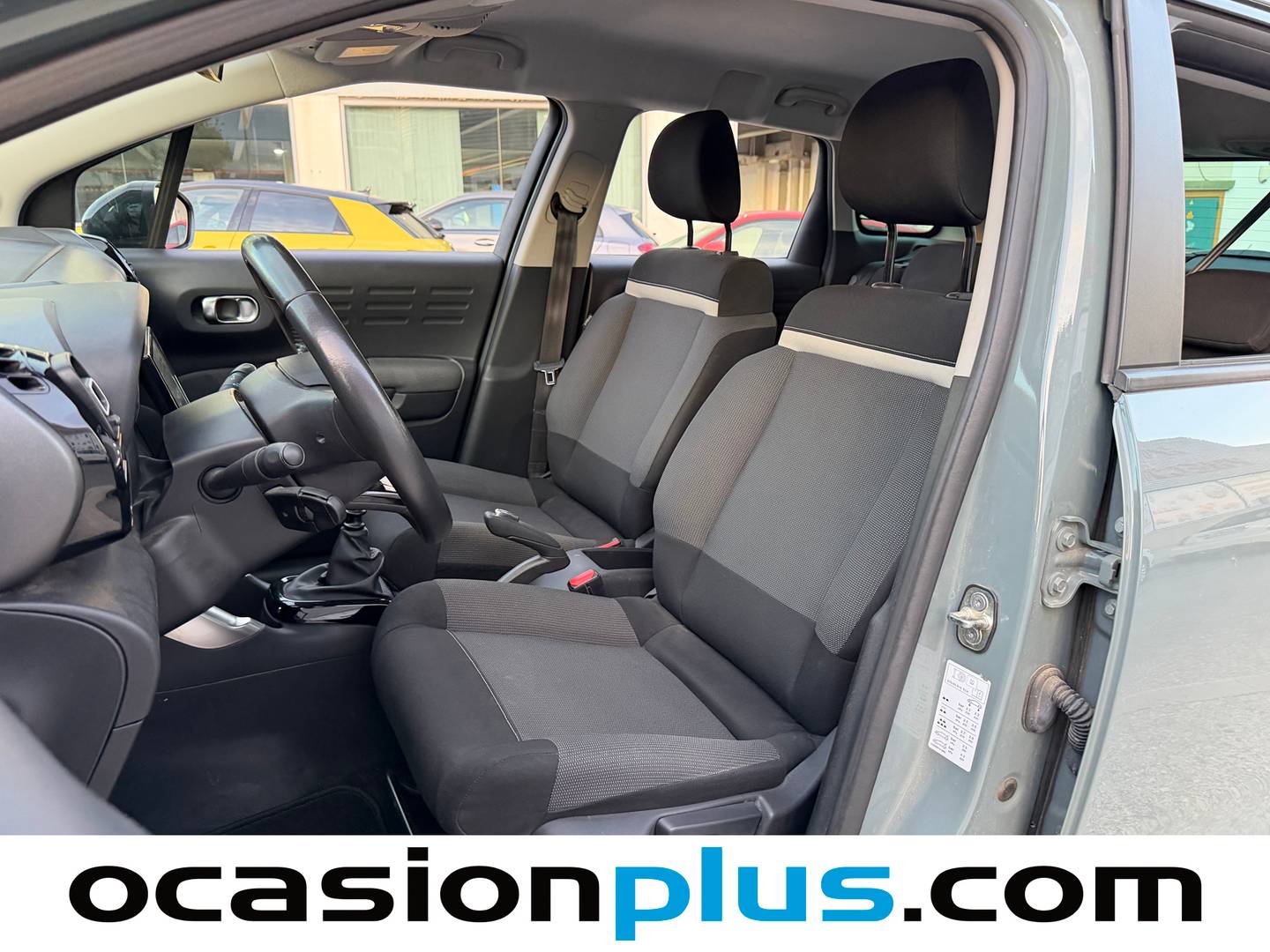 Foto asientos delanteros Citroën C3 Aircross Citroën C3 Aircross PureTech 110 S&S Feel (110 CV)