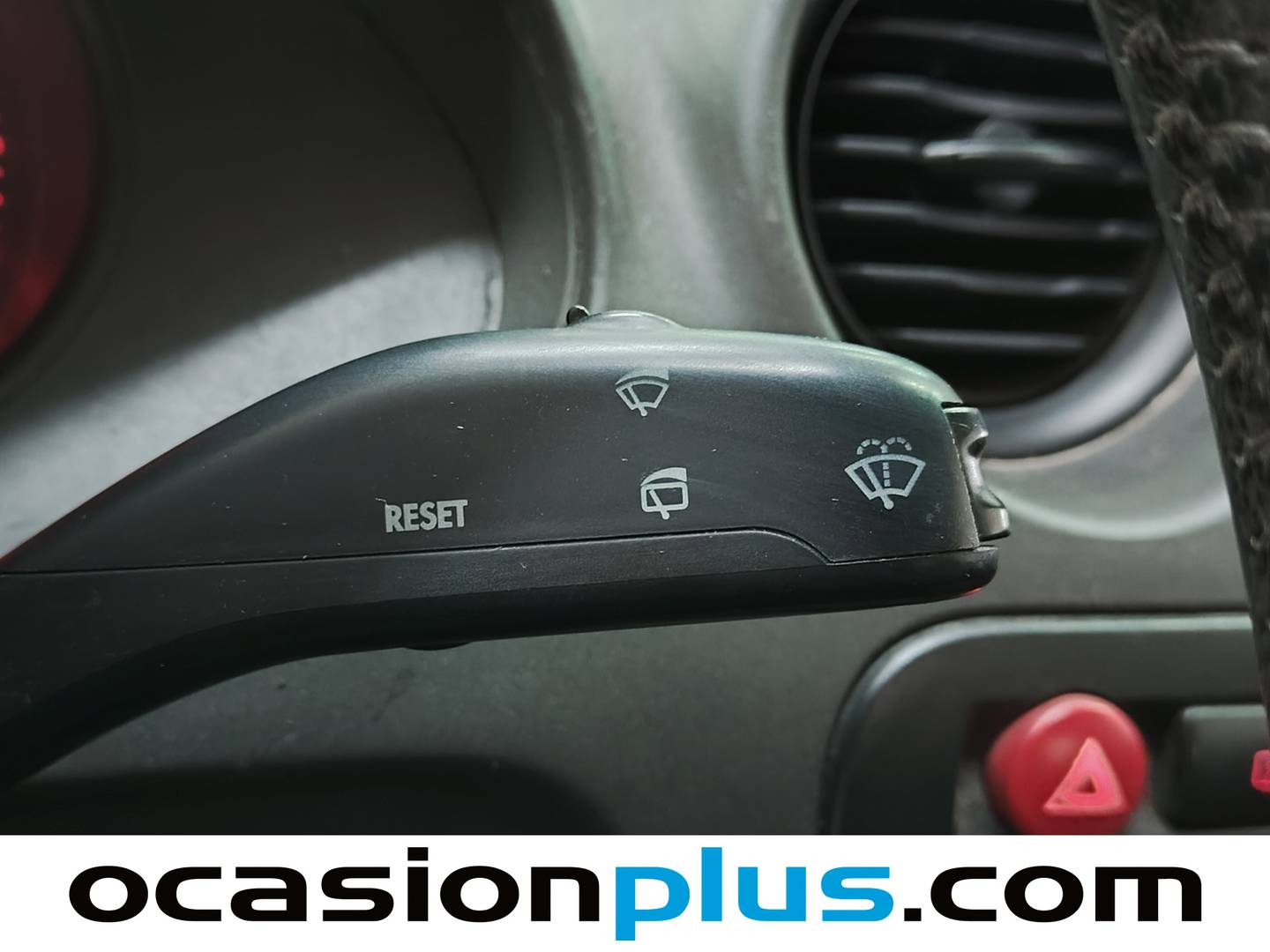 Equipamiento del Seat Ibiza Seat Ibiza 1.4 16v Sport (100 CV)
