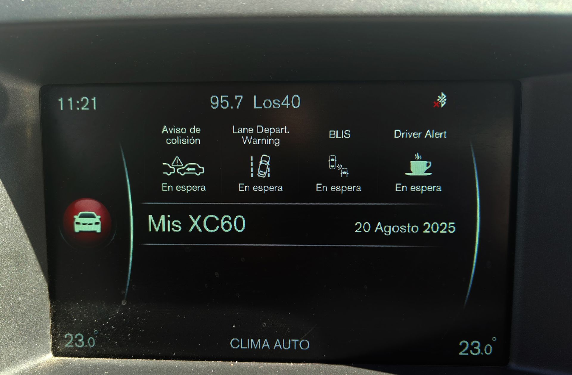 Volvo XC60 D3 Kinetic - foto 25