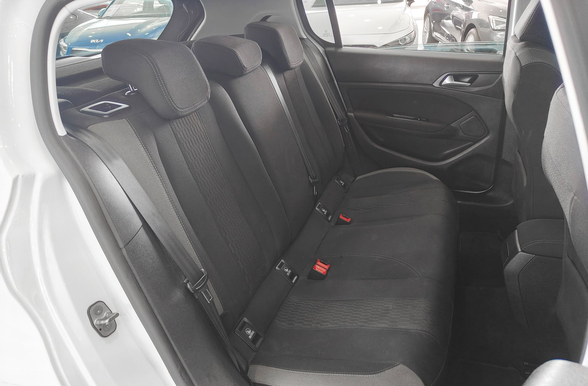 Peugeot 308 PureTech 130 Style - foto 18