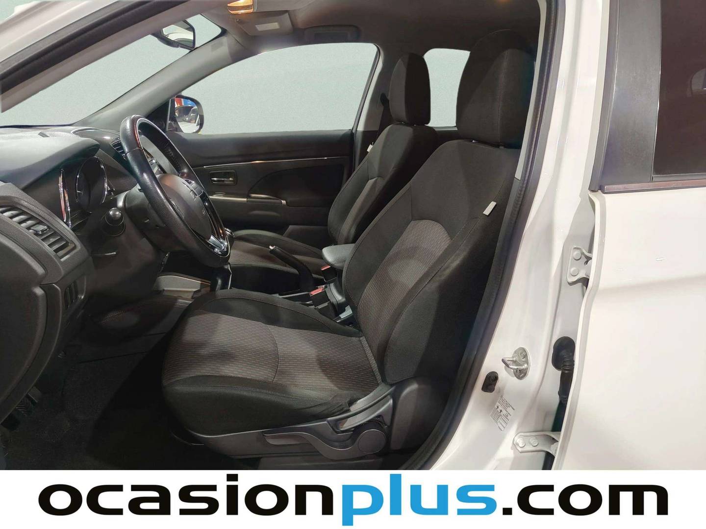 Foto asientos delanteros Mitsubishi ASX Mitsubishi ASX 160 MPI Motion (117 CV)