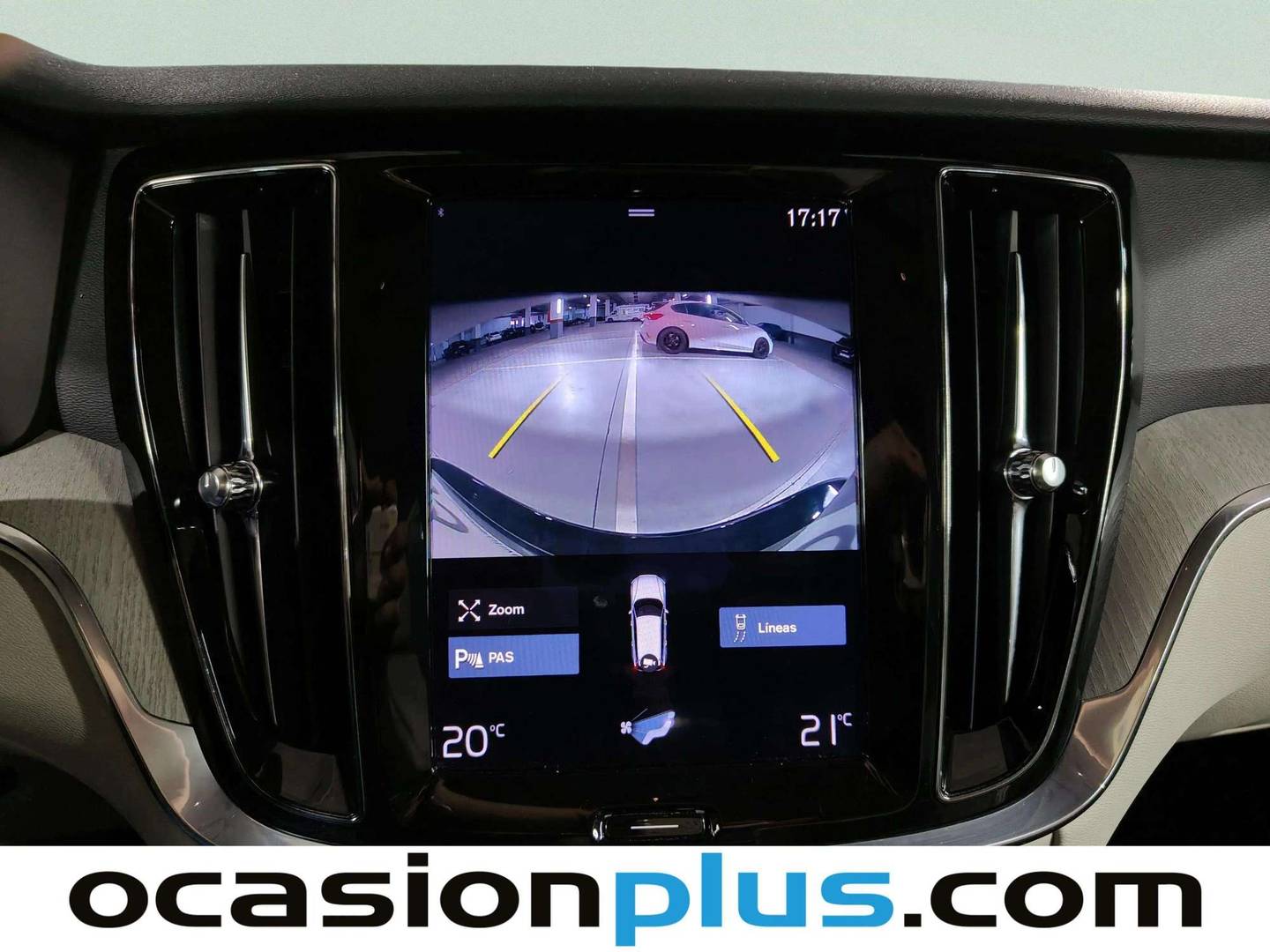 Equipamiento del Volvo V60 Cross Country Volvo V60 Cross Country B4 D Cross Country Core AWD Auto (197 CV)