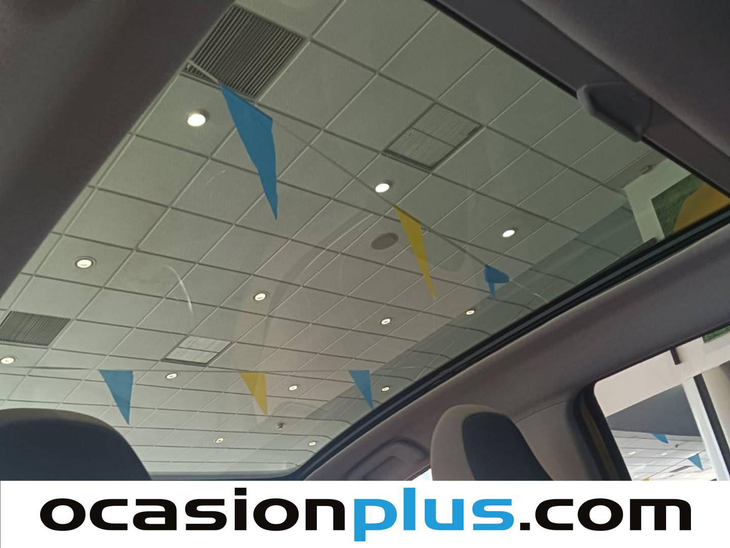 Foto Toyota Yaris Toyota Yaris 1.5 100H Feel 20 Aniversario (100 CV)