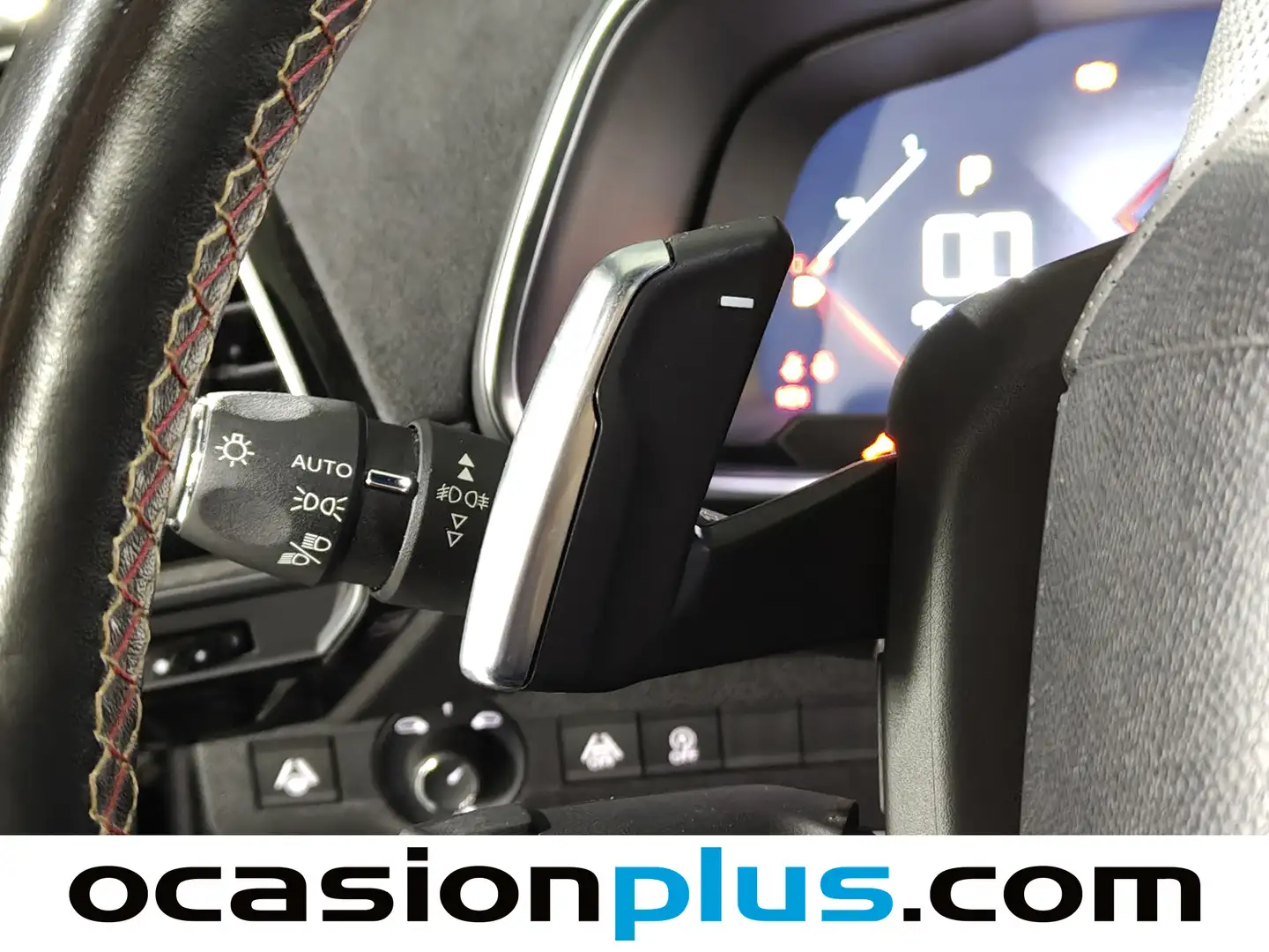 Foto DS DS 7 Crossback DS DS7 Crossback BlueHDi 130 Performance Line Auto (130 CV)