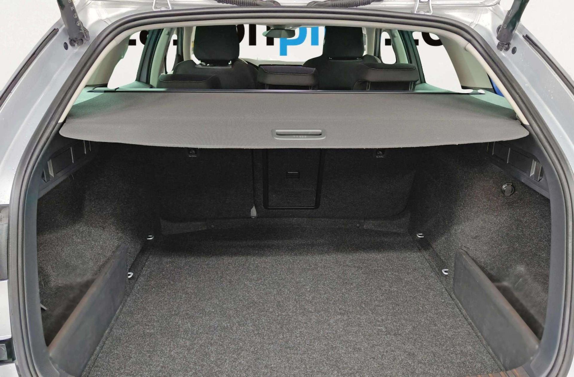 Škoda Octavia Combi 1.5 TSI m-HEV Selection DSG - foto 18