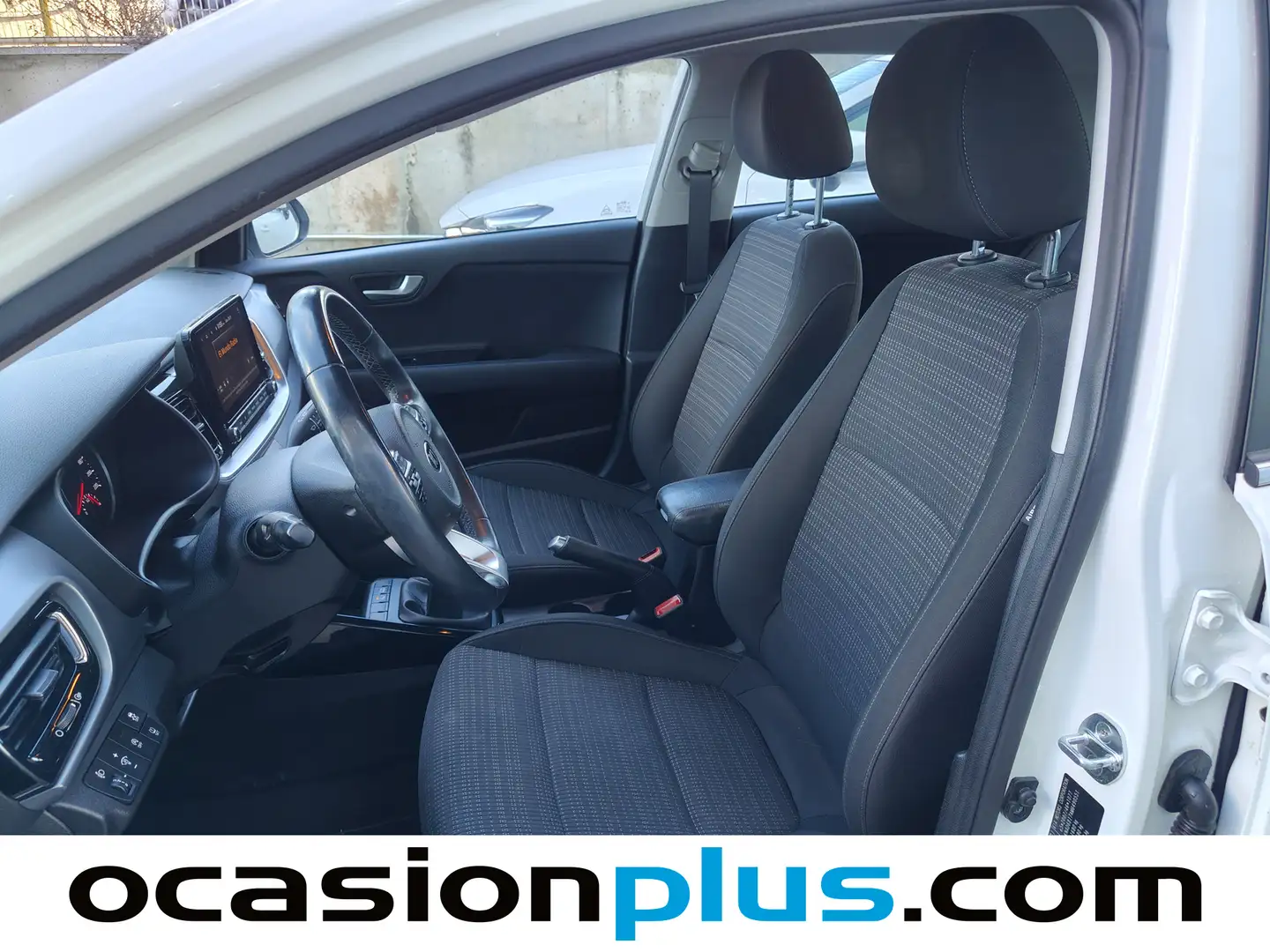 Foto KIA Stonic Kia Stonic 1.0 T-GDi MHEV Drive (100 CV)