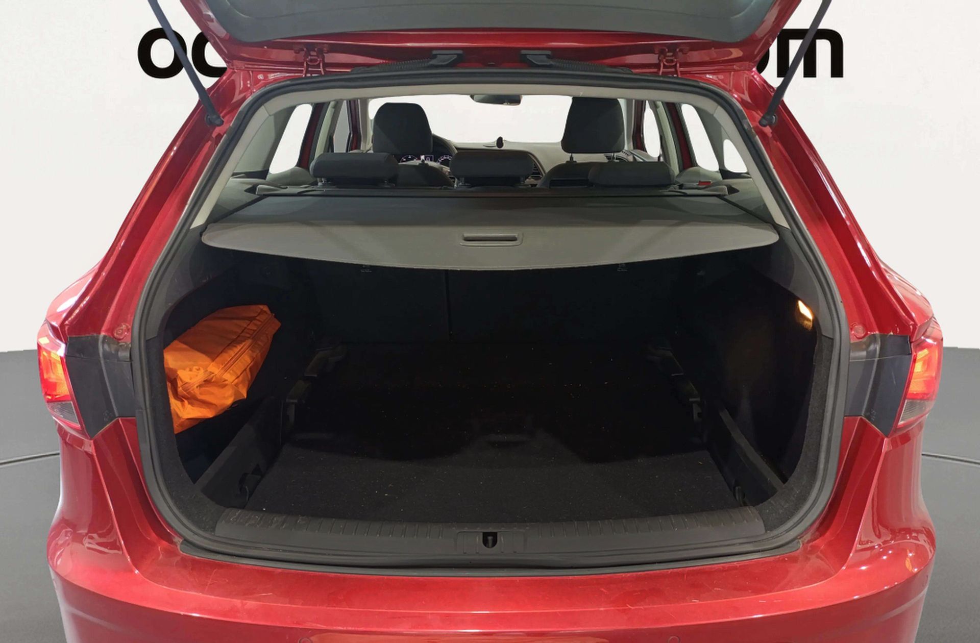 SEAT León ST 1.6 TDI Reference - foto 12