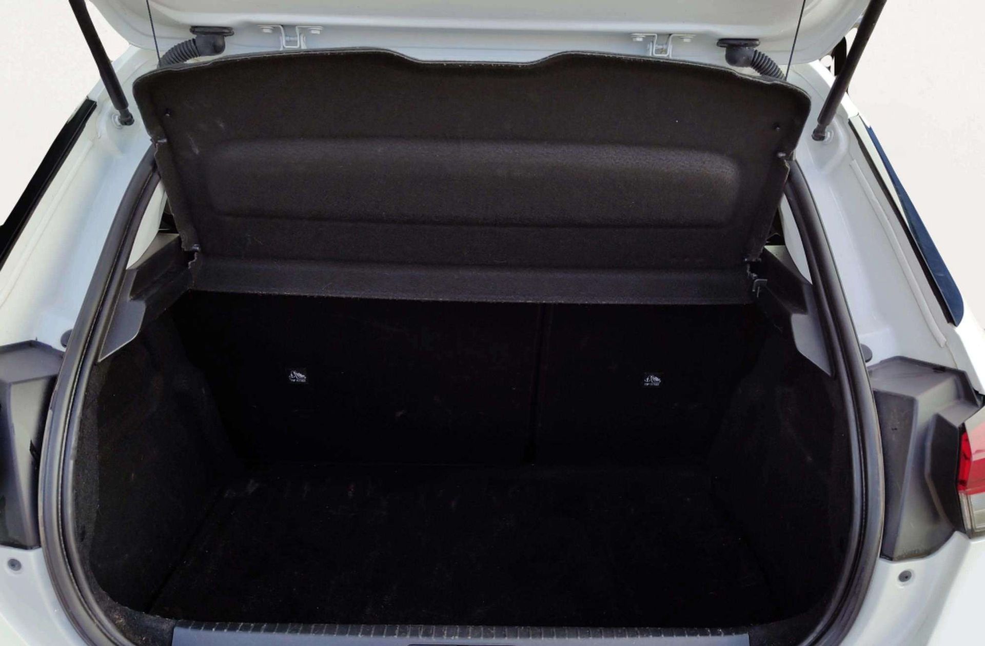 Opel Corsa 1.2 Turbo XHL Elegance - foto 14