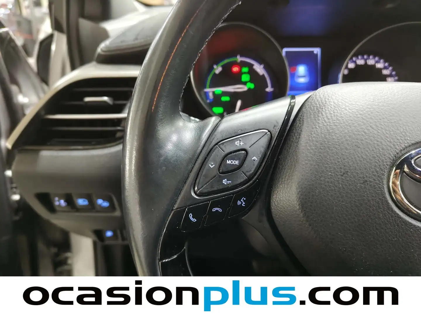 Foto Toyota C-HR Toyota C-HR 1.8 125H Advance (122 CV)