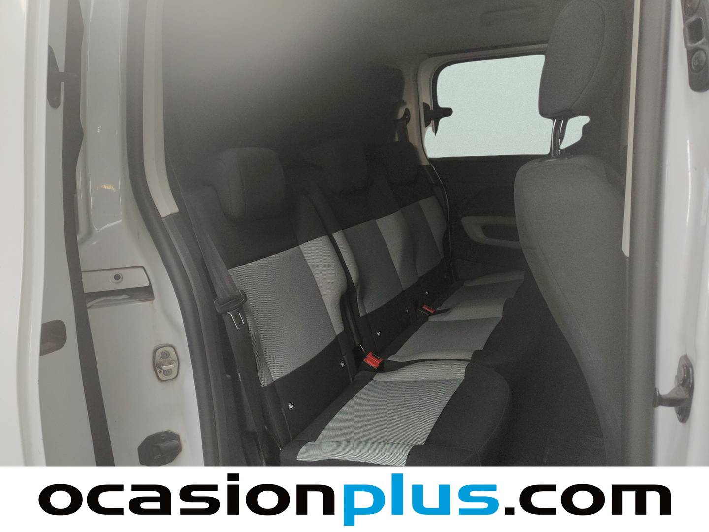 Foto Citroën Berlingo Citroen Berlingo Combi BlueHDi 100 S&S Talla M 100 Años (102 CV)