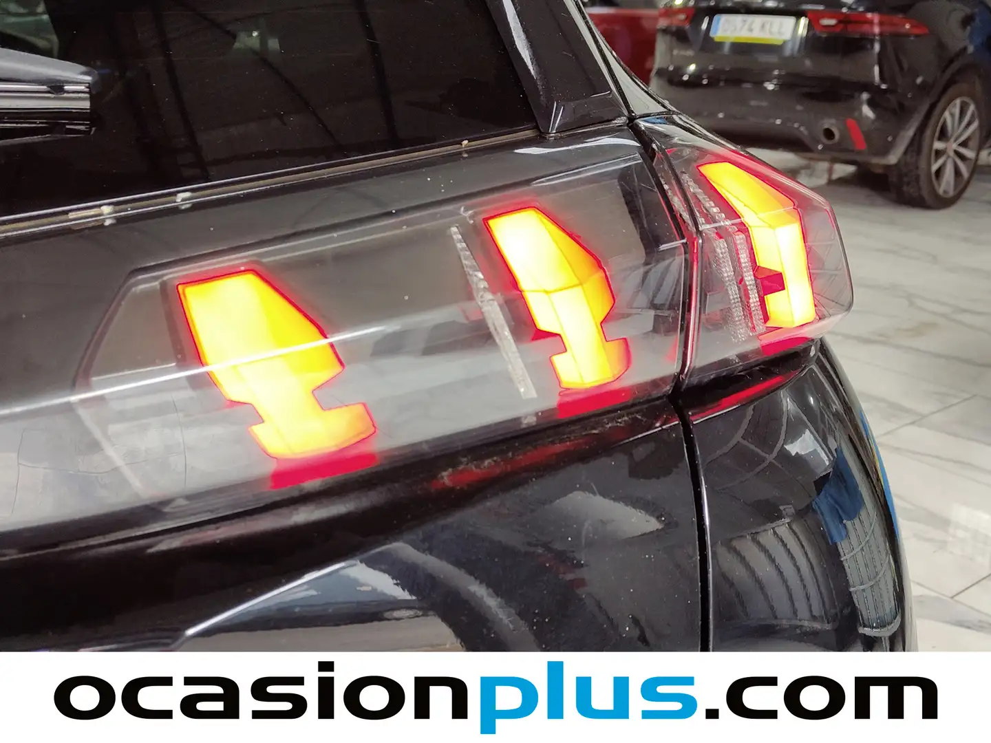 Foto Peugeot 2008 Peugeot 2008 BlueHDi 110 Allure (110 CV)