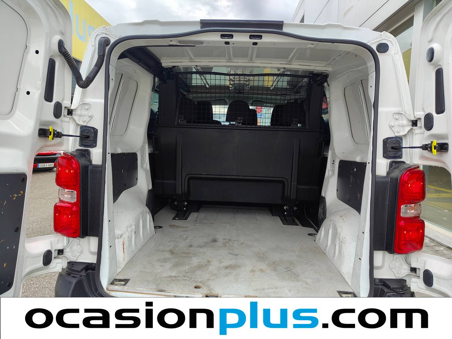 Foto asientos traseros Opel Vivaro Opel Vivaro Furgon 1.5 Diesel Doble Cabina M Standard Express (120 CV)6 Plazas