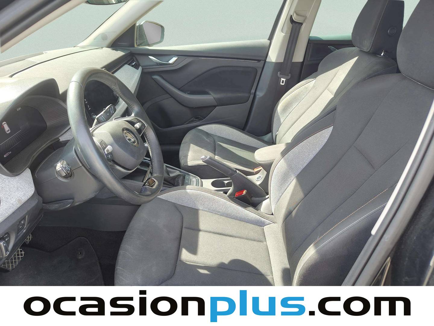 Foto asientos delanteros Skoda Kamiq Skoda Kamiq 1.0 TSI Selection DSG (115 CV)