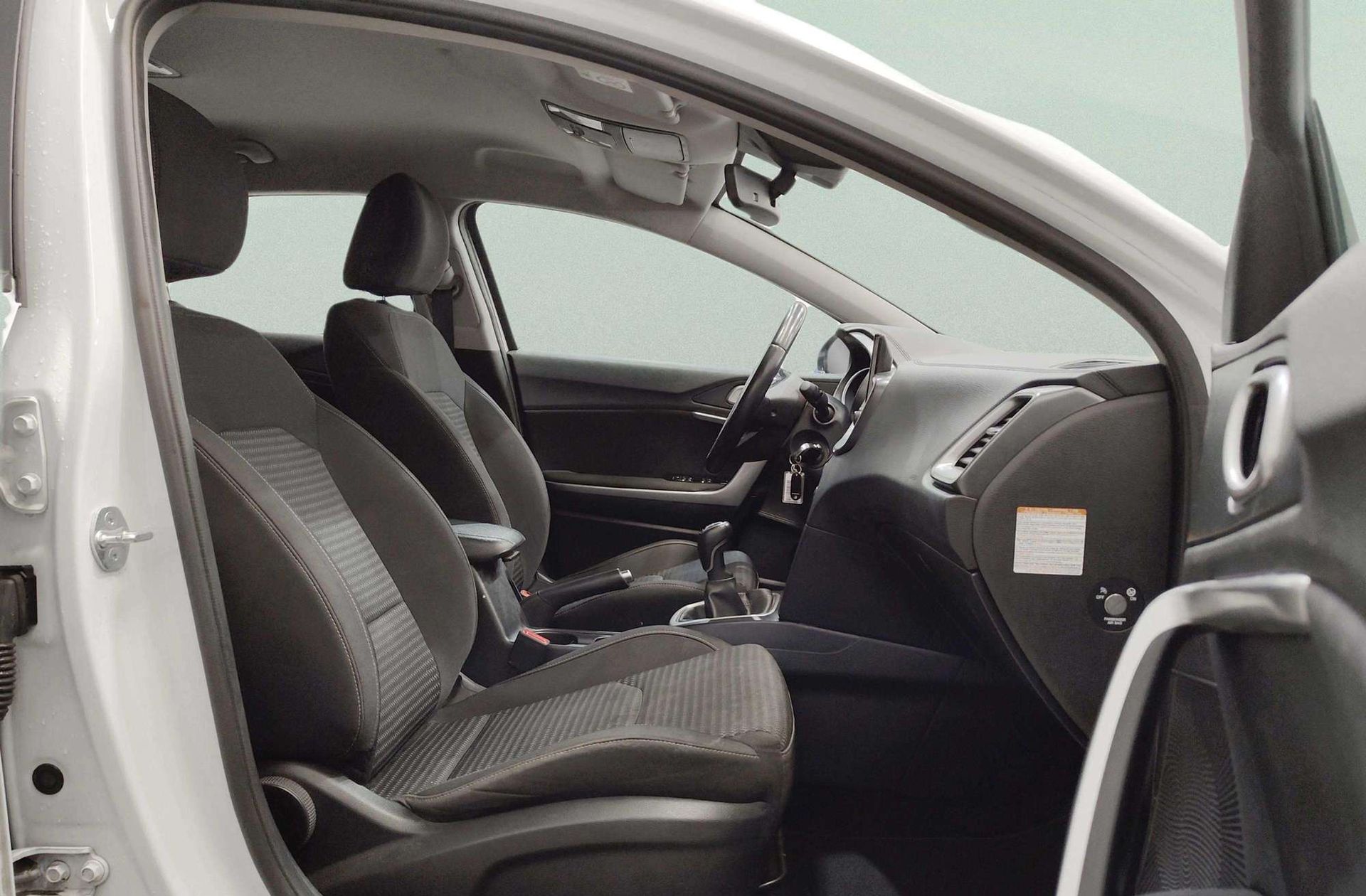 Kia Ceed 1.6 MHEV iMT Drive - foto 16