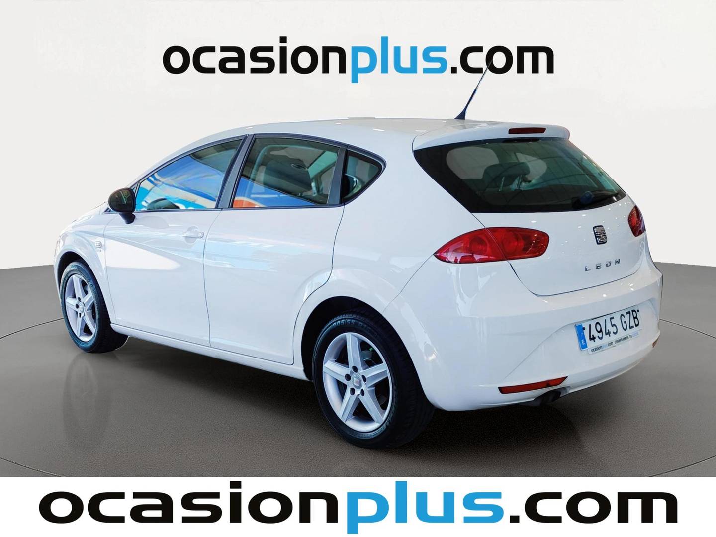Foto trasera Seat León Seat León 1.4 TSI Reference (125 CV) izquierda