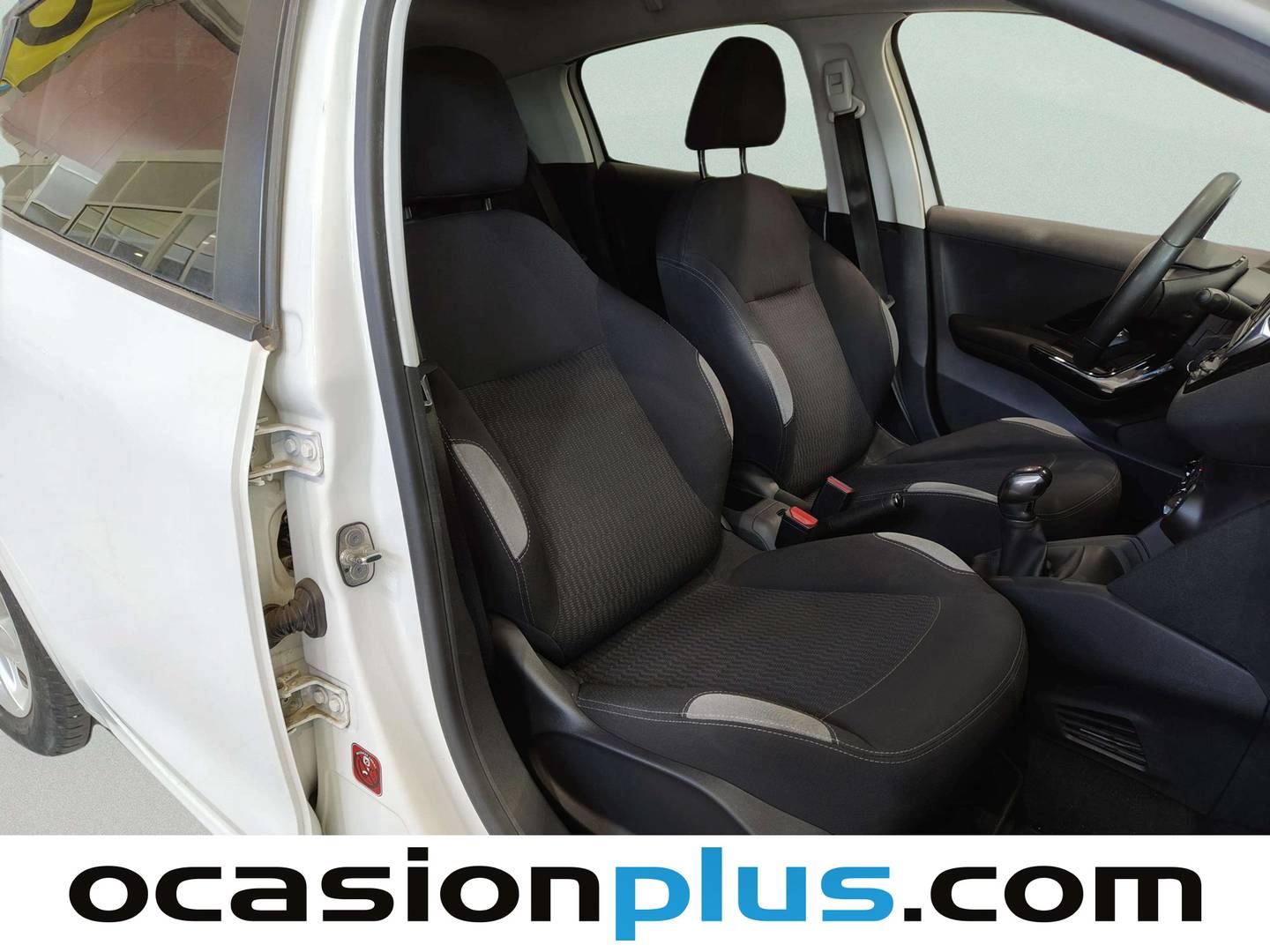 Peugeot 208 Peugeot 208 1.2L PureTech Style (82 CV) km 0