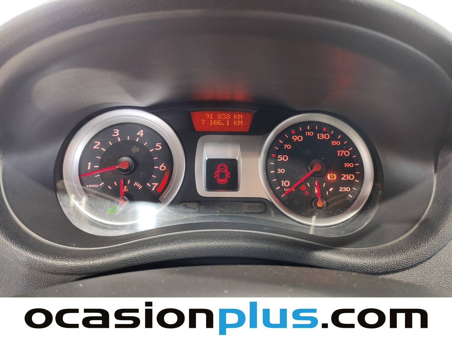 Renault Clio RENAULT Nuevo Clio Grand Tour Authentique 1.2 16v 75 eco2 ( 75 cv ) de segunda mano
