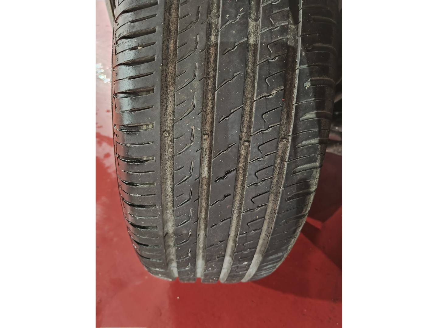 Foto Volkswagen Passat Volkswagen Passat Advance 1.6 TDI BMT (120 CV)