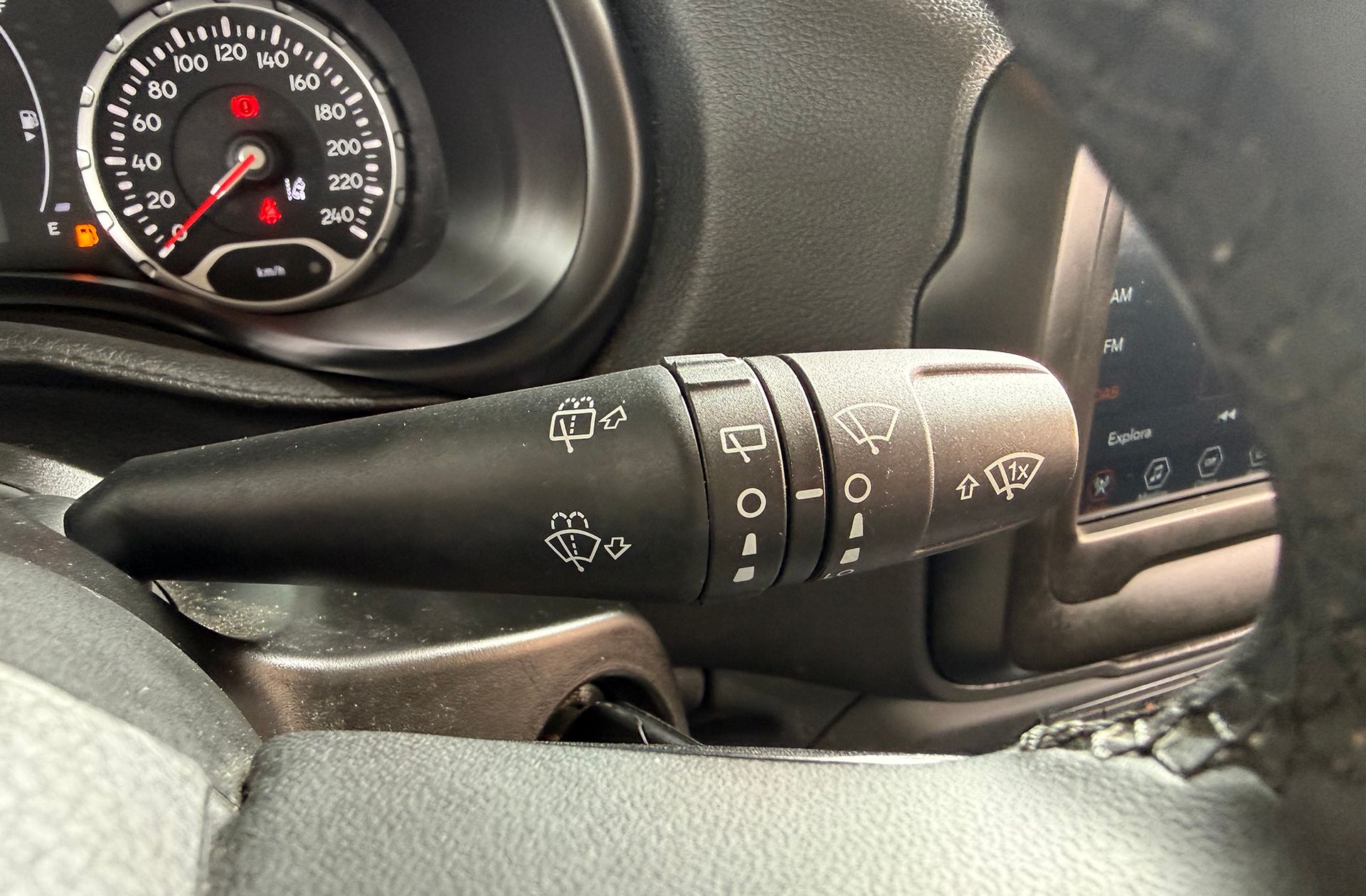 Jeep Renegade eHybrid Longitude ATX - foto 23