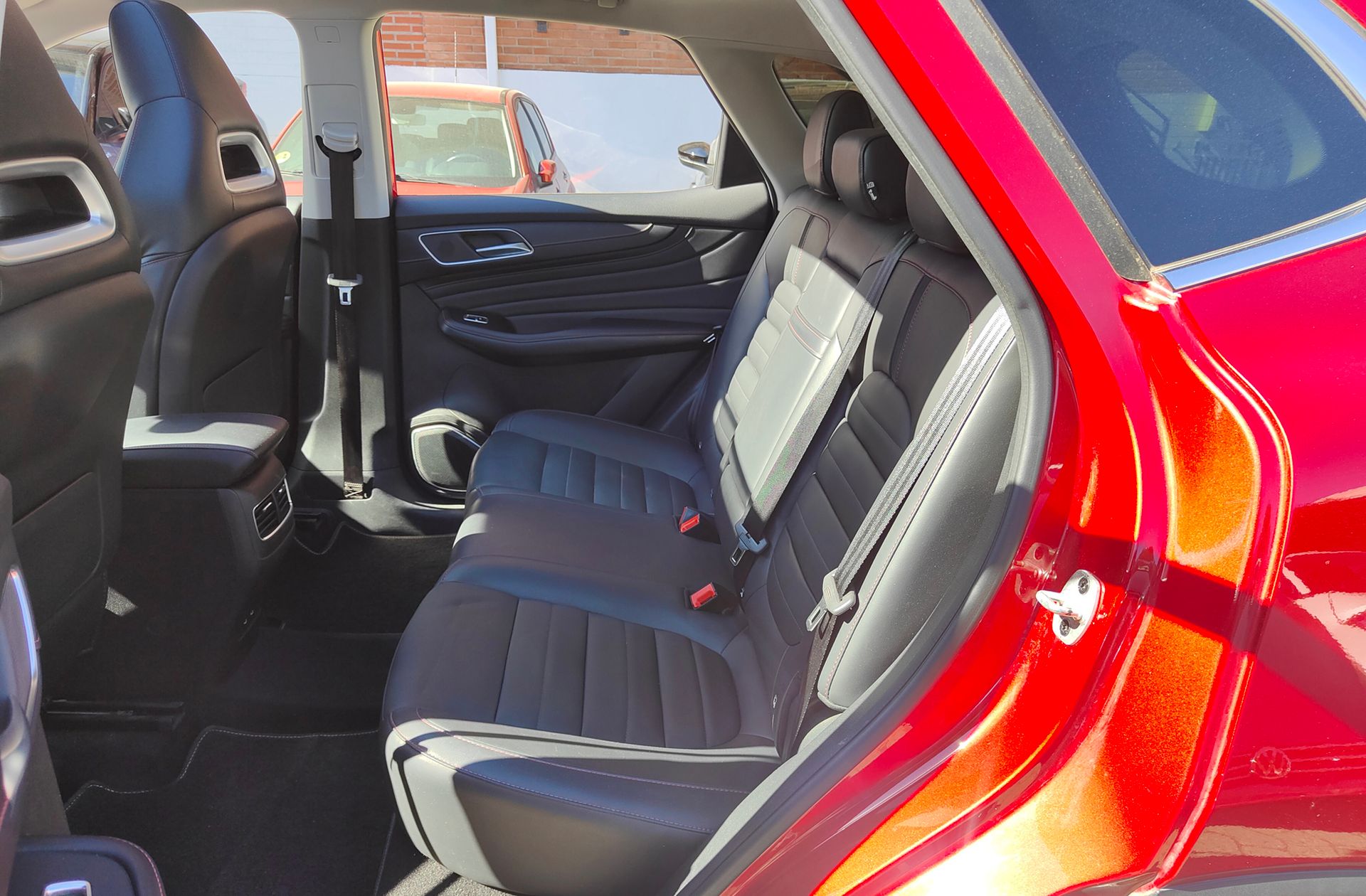 MG EHS 1.5 T-GDi PHEV Luxury - foto 14