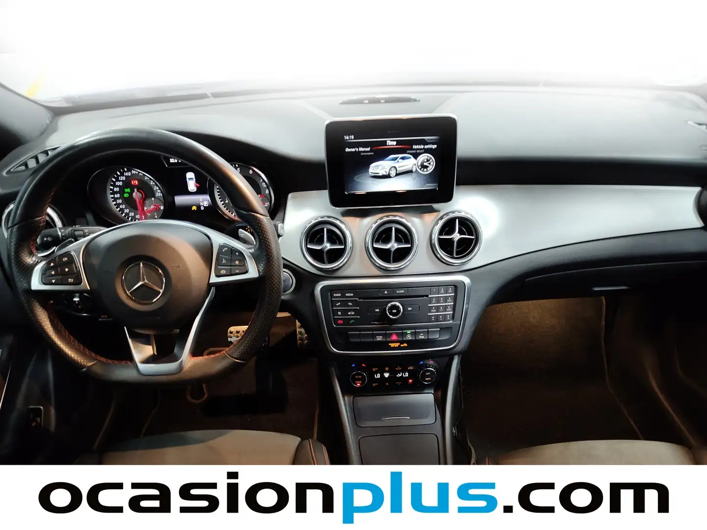 Foto Mercedes GLA Mercedes-Benz GLA GLA 200 AMG Line (156 CV)